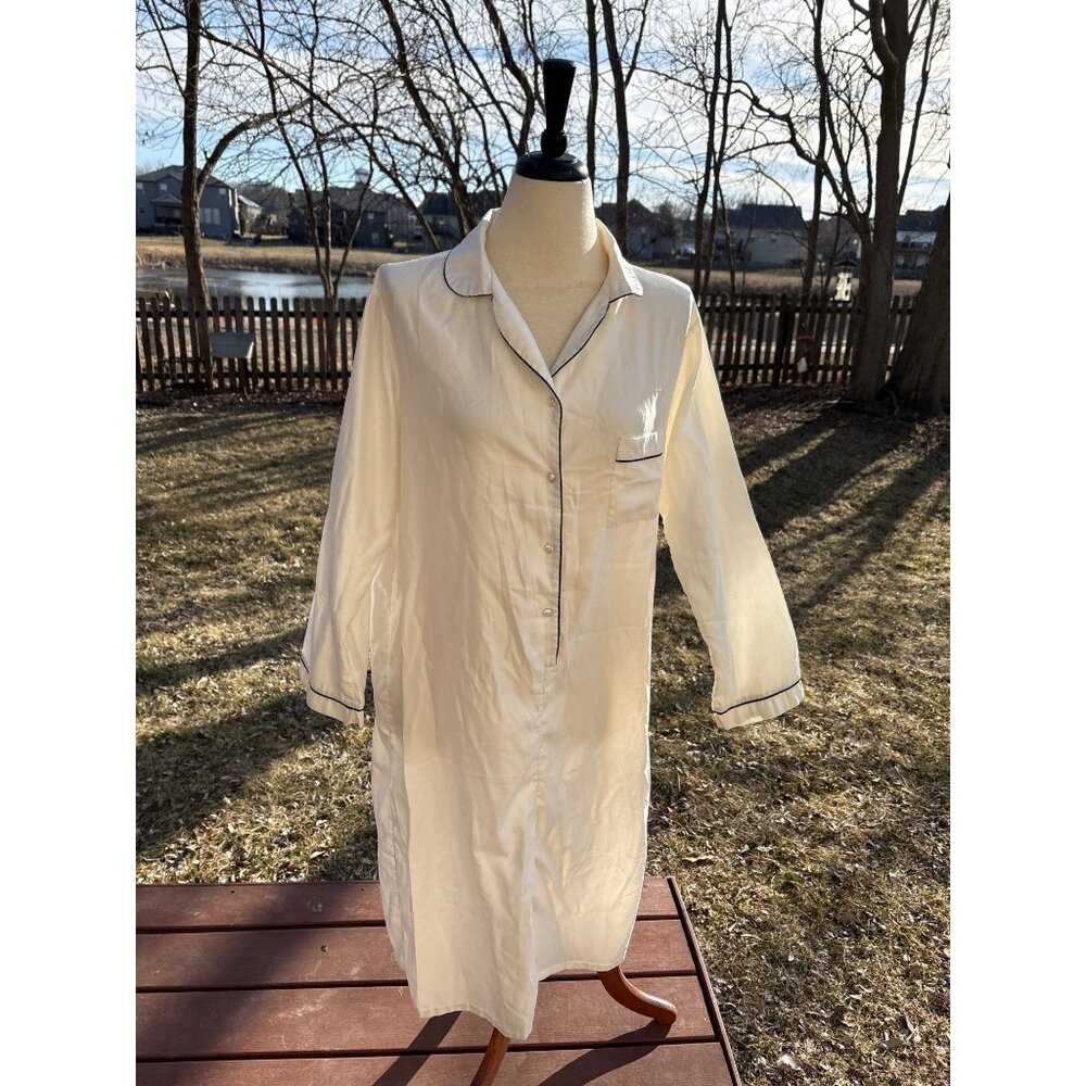 Barbizon Loungewear Nightshirt Navy Piping Trim Missing Tag Elegant Cream Silk